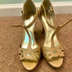 Anne Klein size 7.5 nude stiletto heels